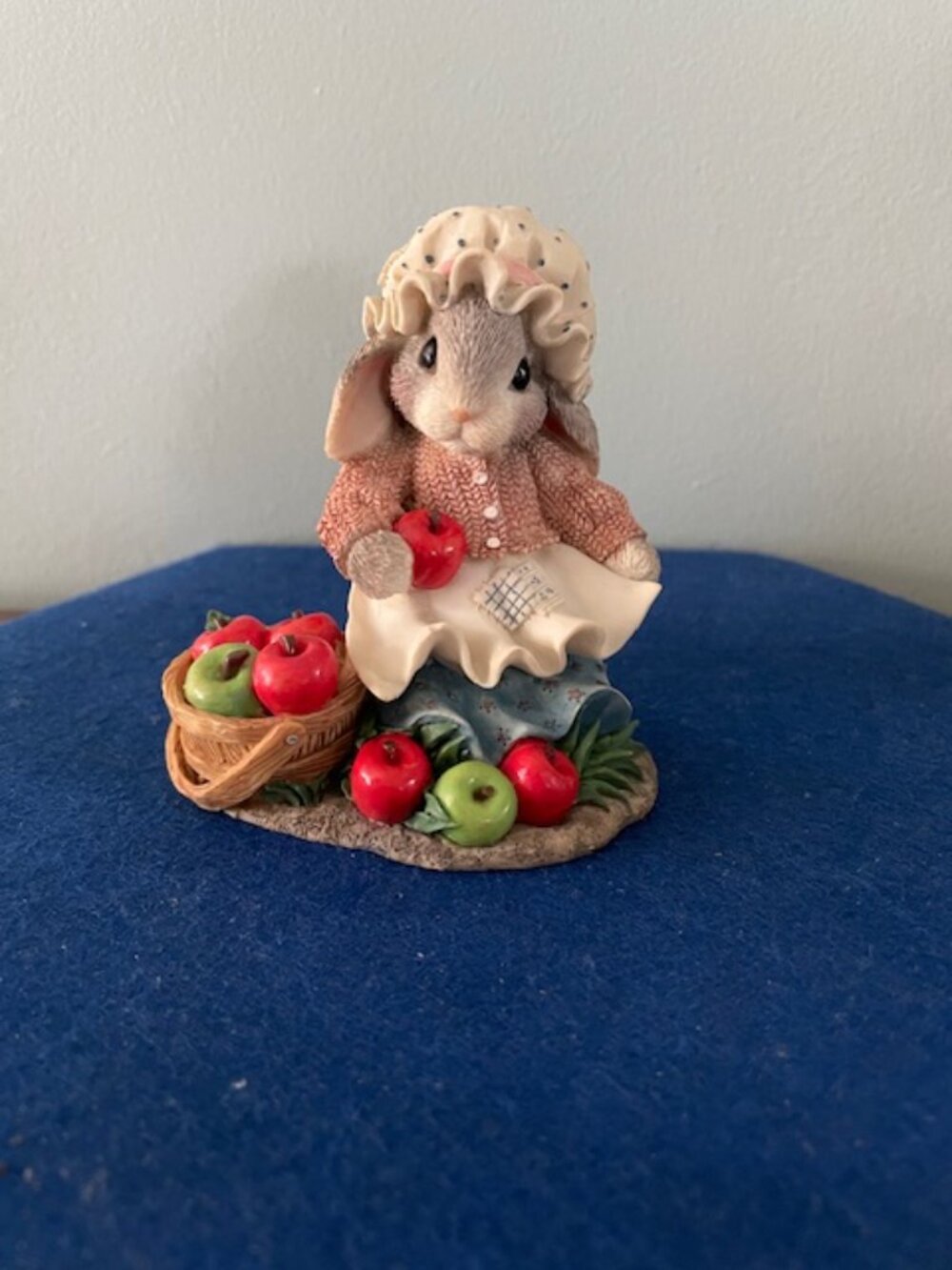 My Blushing Bunnies "Bountiful Blessings" 1997 Priscilla Hillman Figurine
